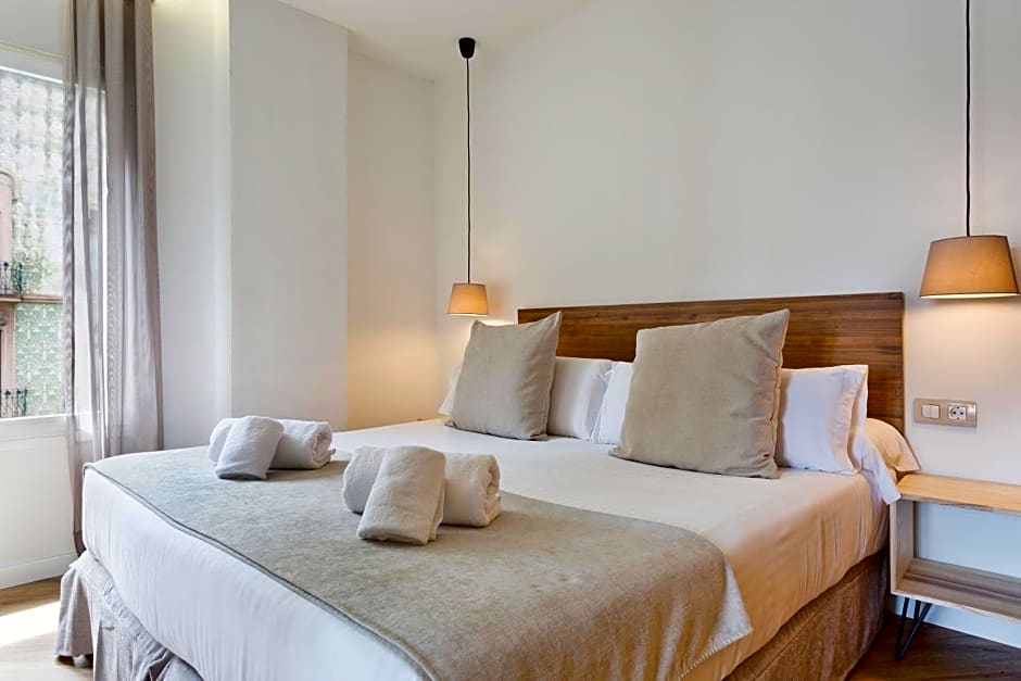 Amister Apartments