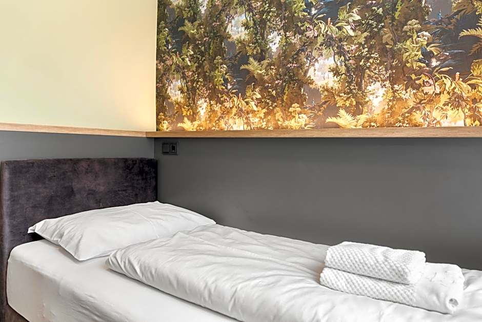 NEU - Sona Design Rooms - CITY CENTER -