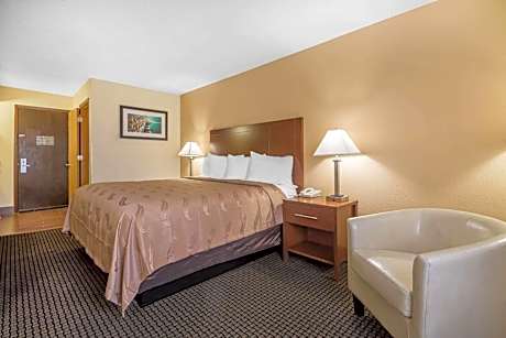 1 King Bed - No Smoking, Diabled Access