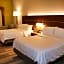 Holiday Inn Express & Suites Douglas By IHG