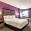 La Quinta Inn & Suites by Wyndham Warwick-Providence Airport