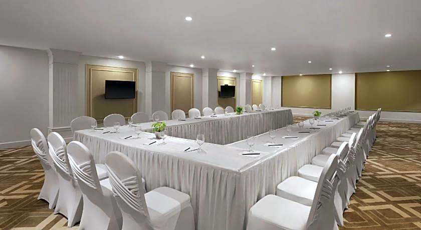 Amanora The Fern Pune, Series by Marriott