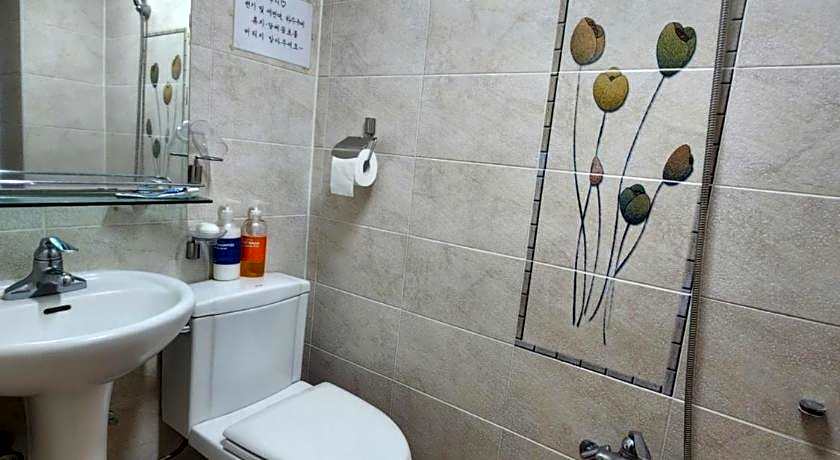 eCozy Hotel