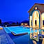 Villa Veneziano Suites & Villa