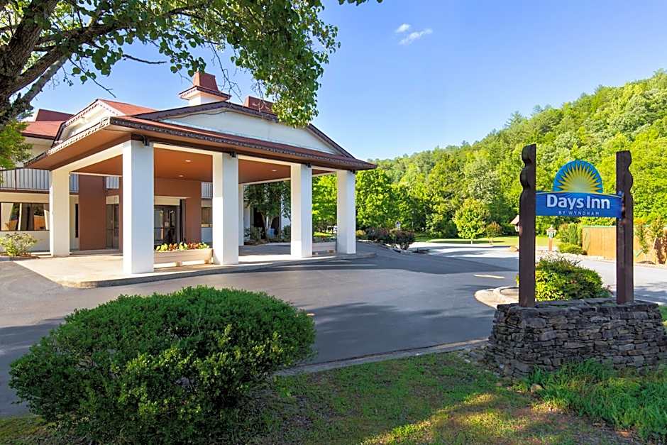 Days Inn by Wyndham Helen