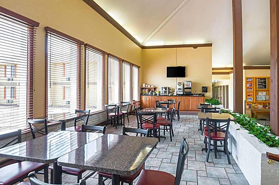 Quality Inn & Suites Frostburg-Cumberland