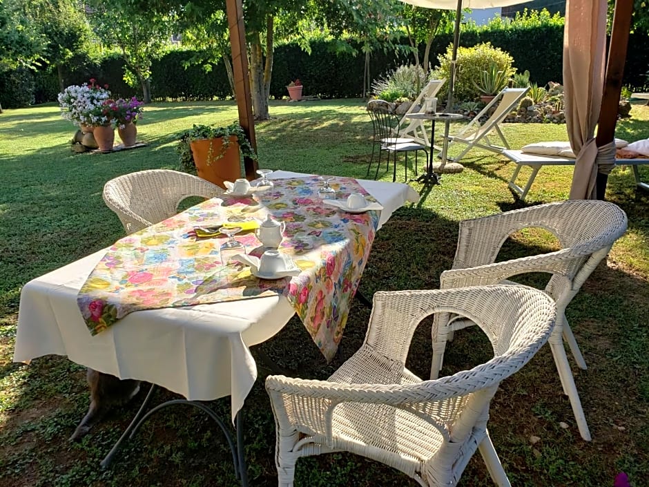 Marta Guest House