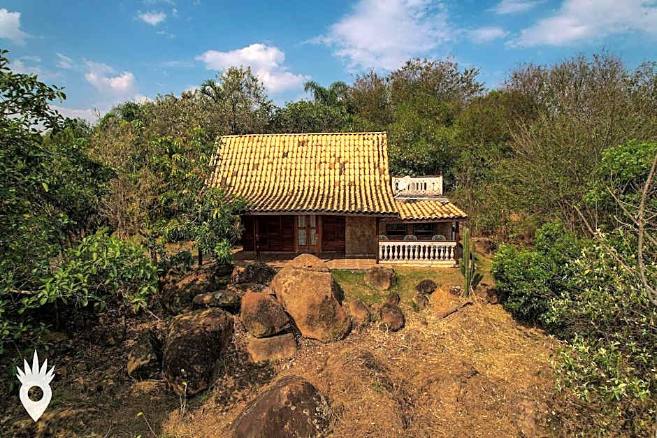 Chalé europeu com vista para natureza no interior