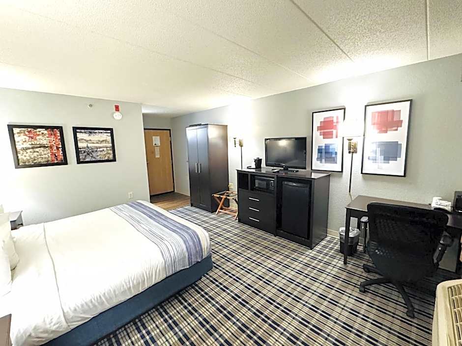 AmericInn by Wyndham Ames