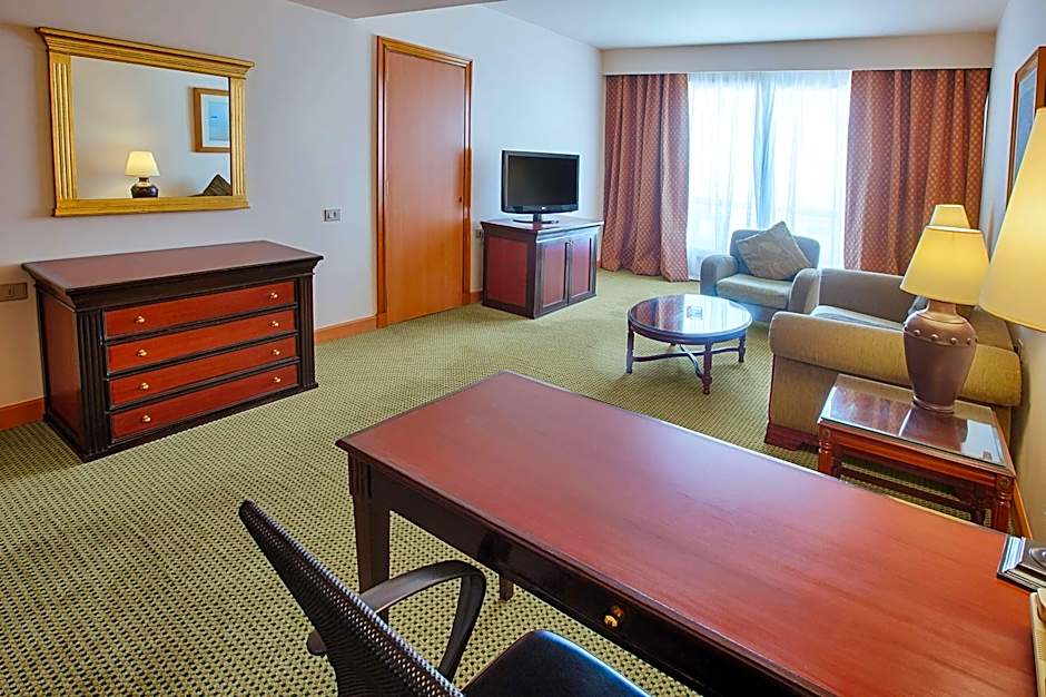 Hilton Alexandria Green Plaza