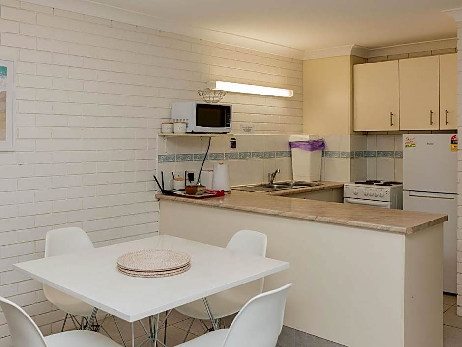 Trickett Gardens Holiday Inn