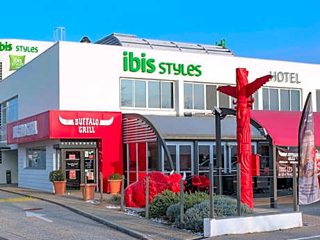 ibis Styles Crolles Grenoble A41
