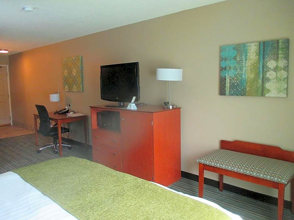 Best Western Plus Menomonie Inn & Suites