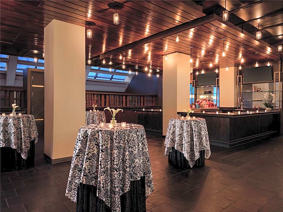 The Starling Atlanta Midtown, Curio Collection by Hilton