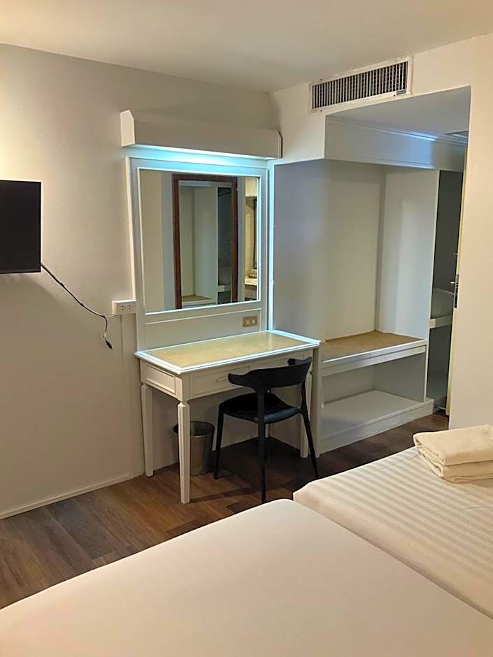 INTERTOWER HOTEL (SHA)