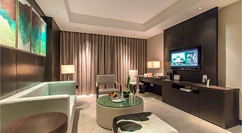 Howard Johnson IFC Plaza Ningbo Hotel