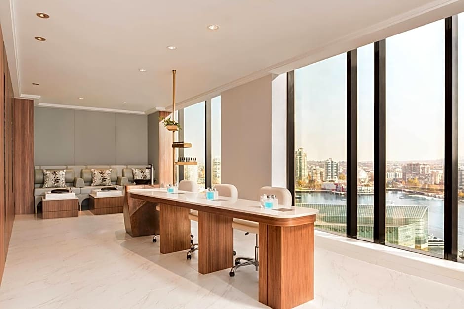 the DOUGLAS, Autograph Collection by Marriott