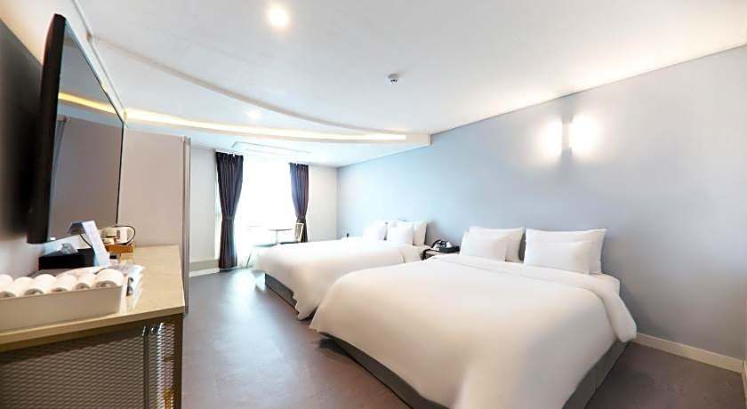 Brighten Hotel 