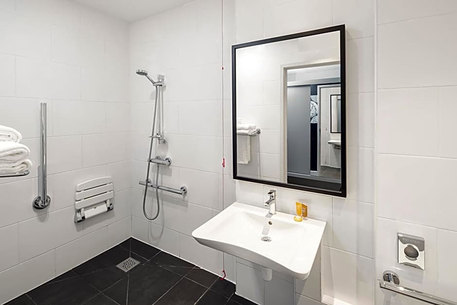 Crowne Plaza Plymouth By IHG