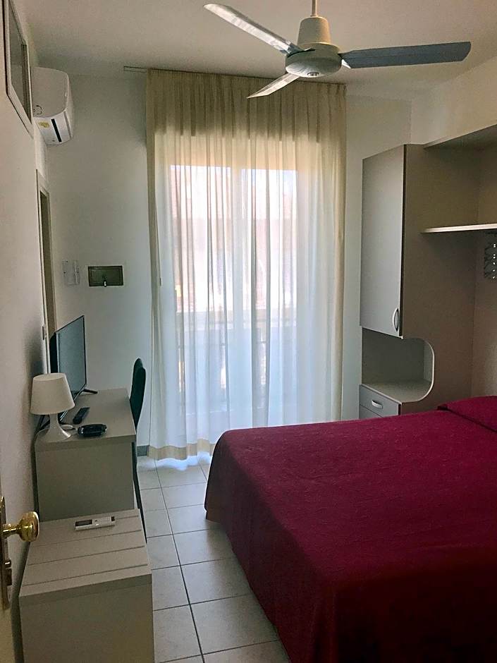 Hotel Rivamare Room only and free coffee room