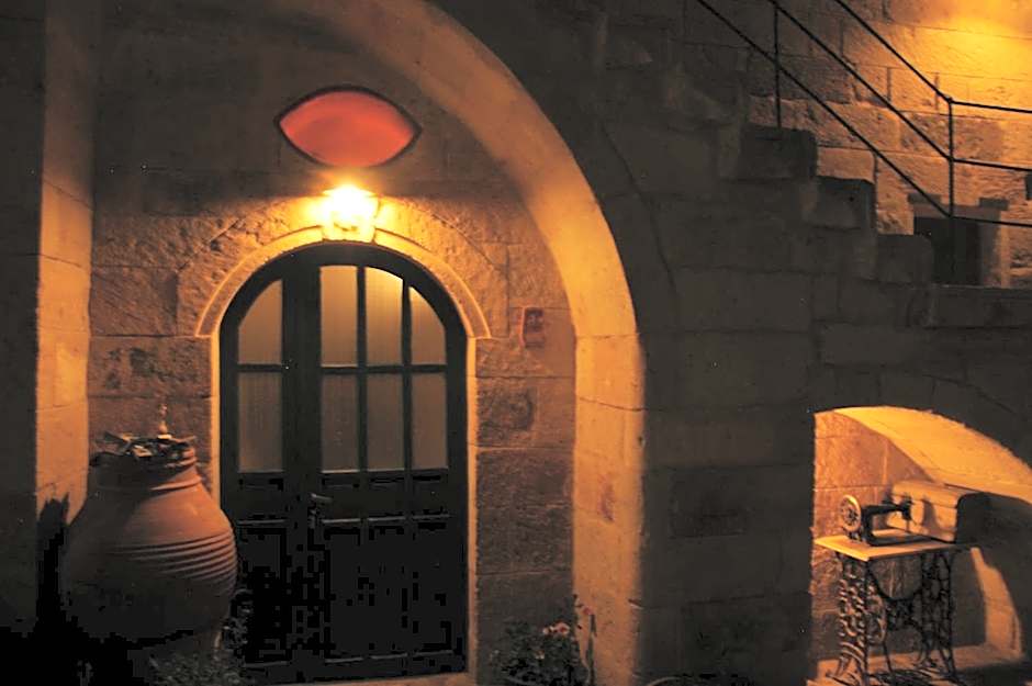 Elkep Evi Cave Hotel