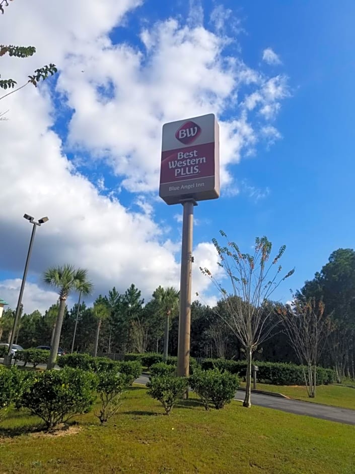 Best Western Plus Blue Angel Inn