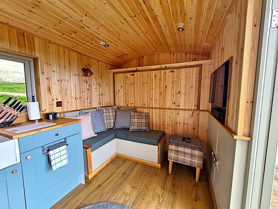 Peak District Shepherds Hut