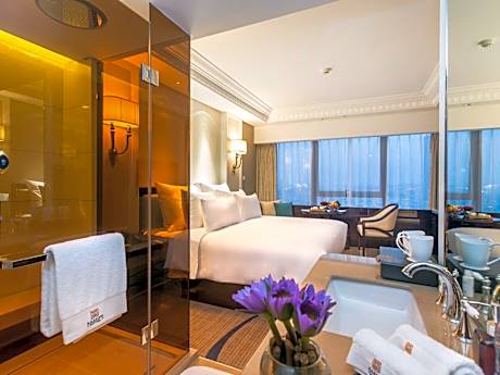 Superior Room with City View - Special