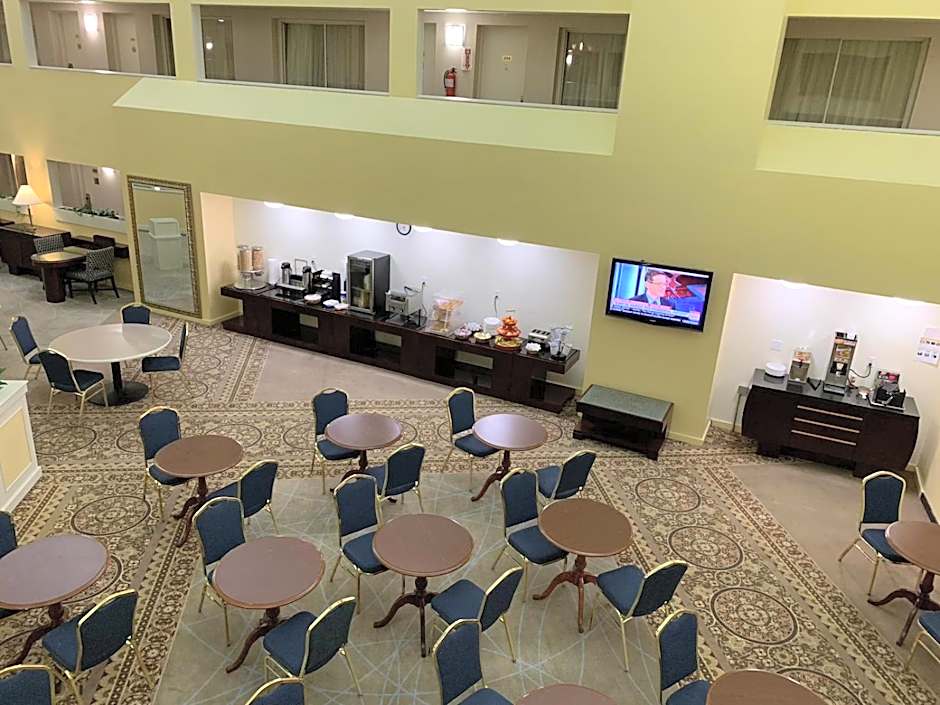 Bedford Plaza Hotel