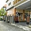 Antara Sunset Road