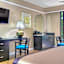 Dinah`S Garden Hotel