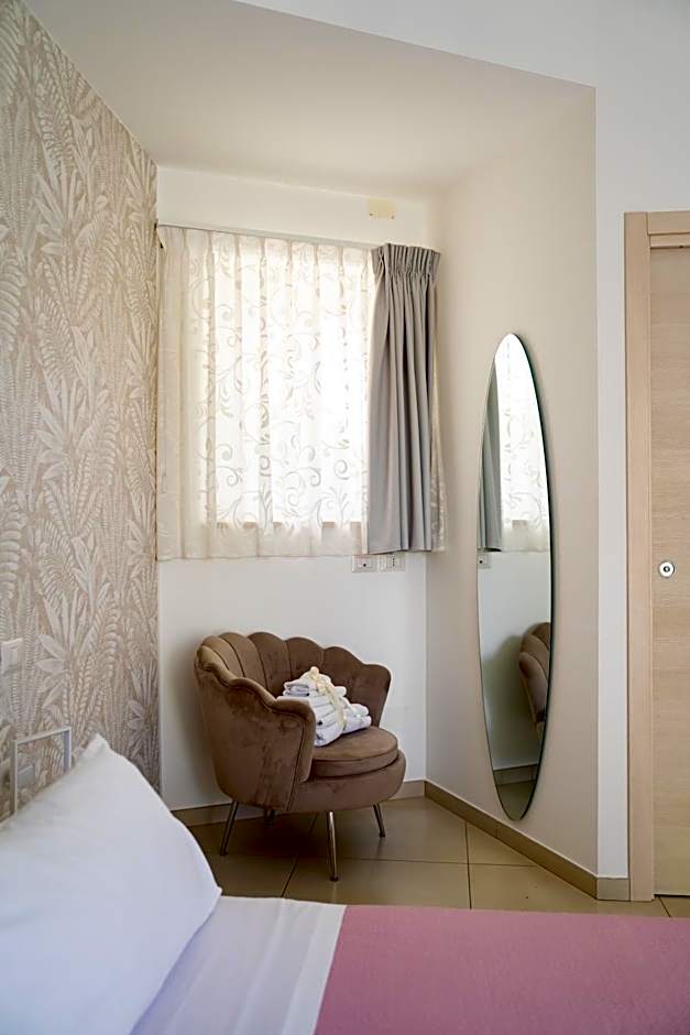 Assteas Rooms