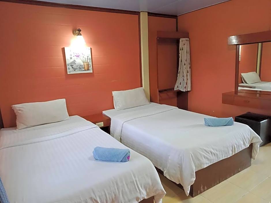 Haad Somboon House