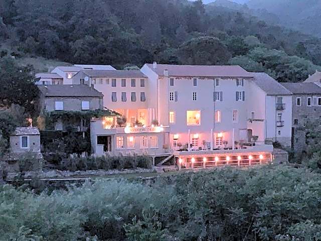 Ecole Olargues - Chambres & restaurant - Teritoria