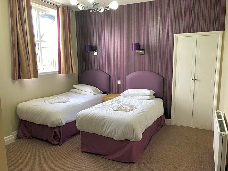 Riviera Hotel
