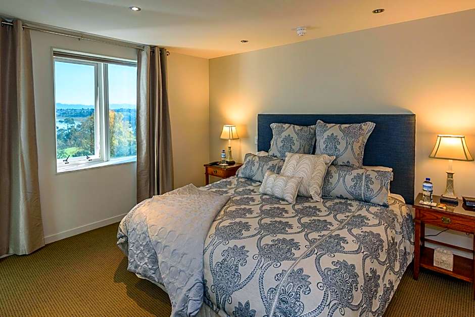 Top Of The Town Bed & Breakfast