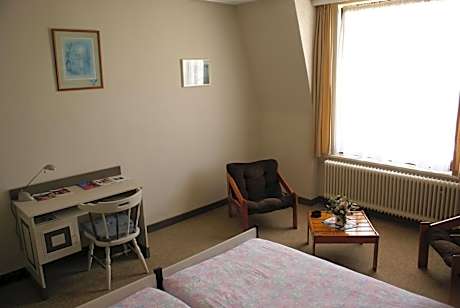 Twin Room with Shared Bathroom