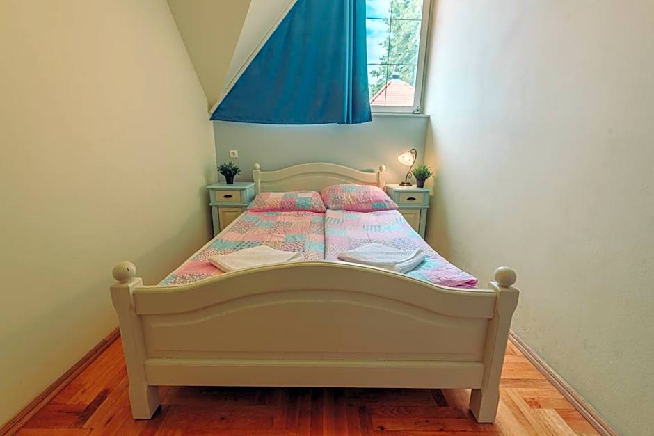 Pater Apartments and Rooms