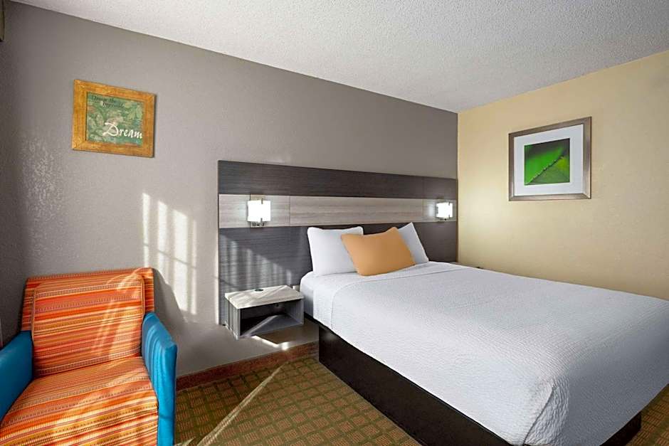 Travelodge by Wyndham Perry GA
