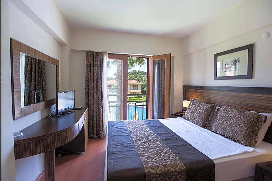 Photo 1 of 6 of Standard Double or Twin Room with Balcony
