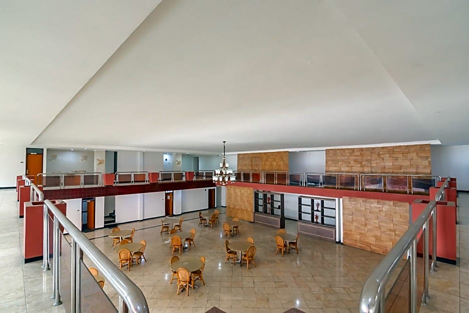 RedDoorz near Sukabumi Station 2