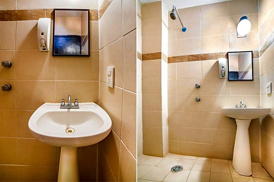 OYO Hotel Bugambilia San Luis Potosi