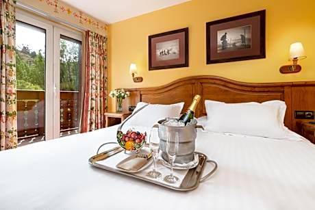 DOUBLE PREMIER (2 ADULTS)