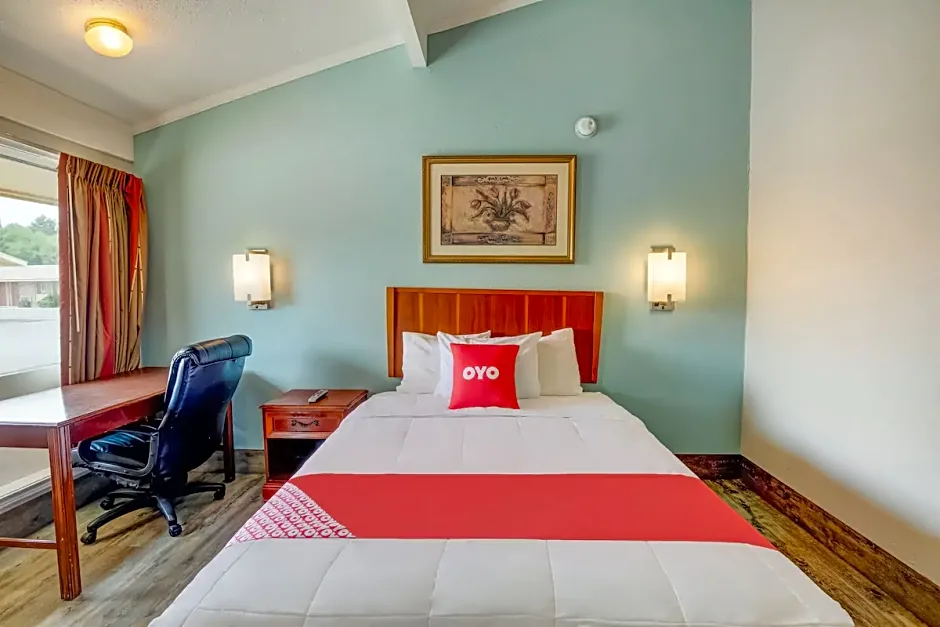 OYO Hotel Lake Charles LA I-10