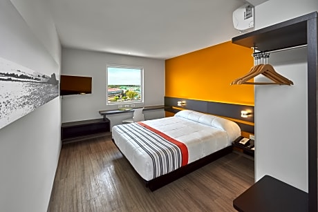 ONE QUEEN BED