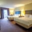 Holiday Inn Express Hotel & Suites Pittsburgh Airport