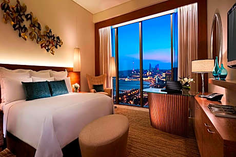 Deluxe, Guest room, 1 King, Sea view