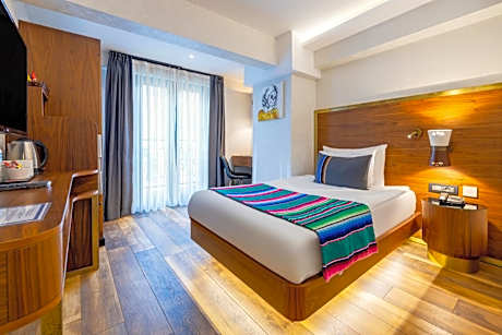 Economy Single Room