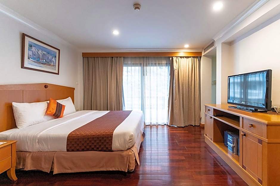 Admiral Suites Bangkok by Compass Hospitality