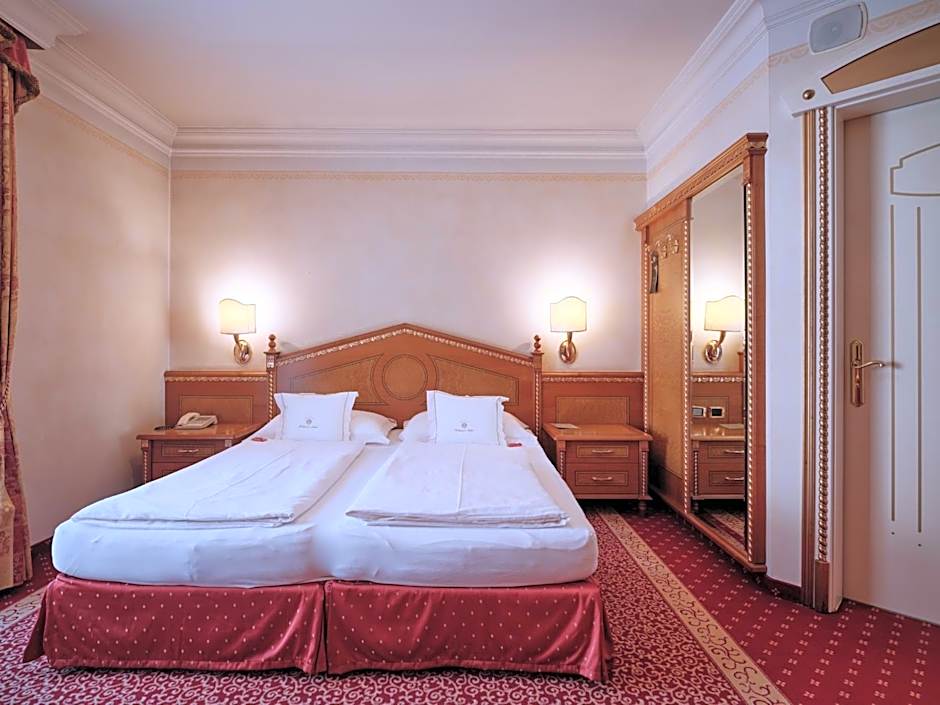 Cityhotel Goldener Adler B&B